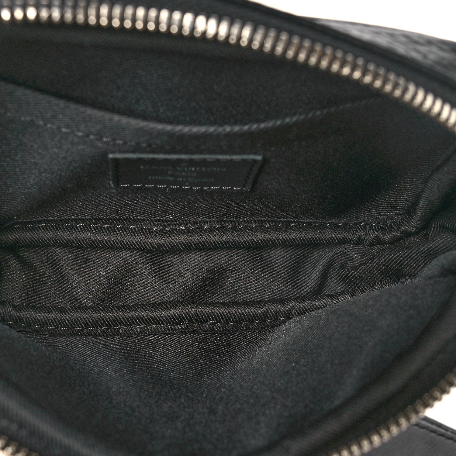 Louis Vuitton Taurillon Shadow Belt Bag 90 36 Black 5 of 9