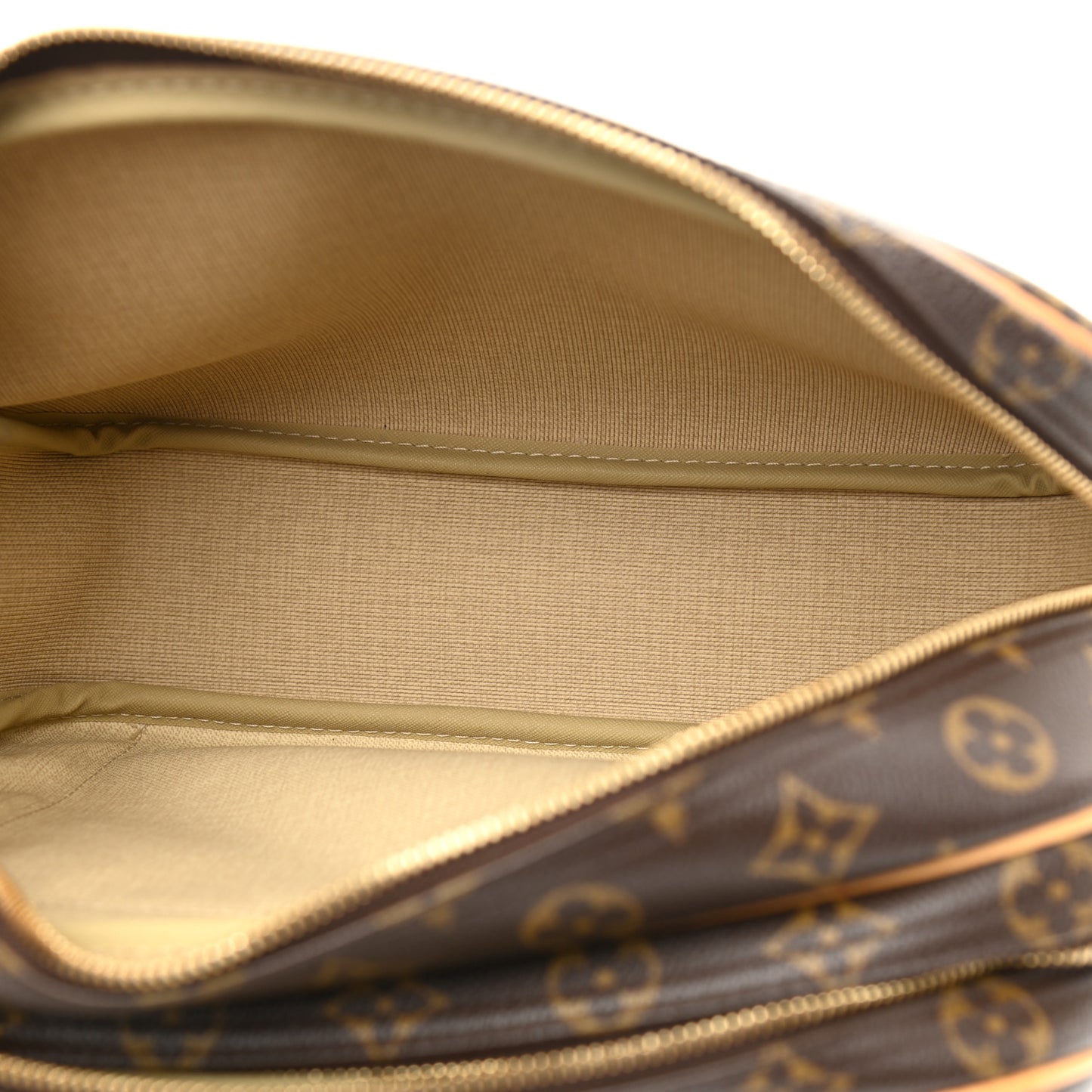 Monogram Reporter PM