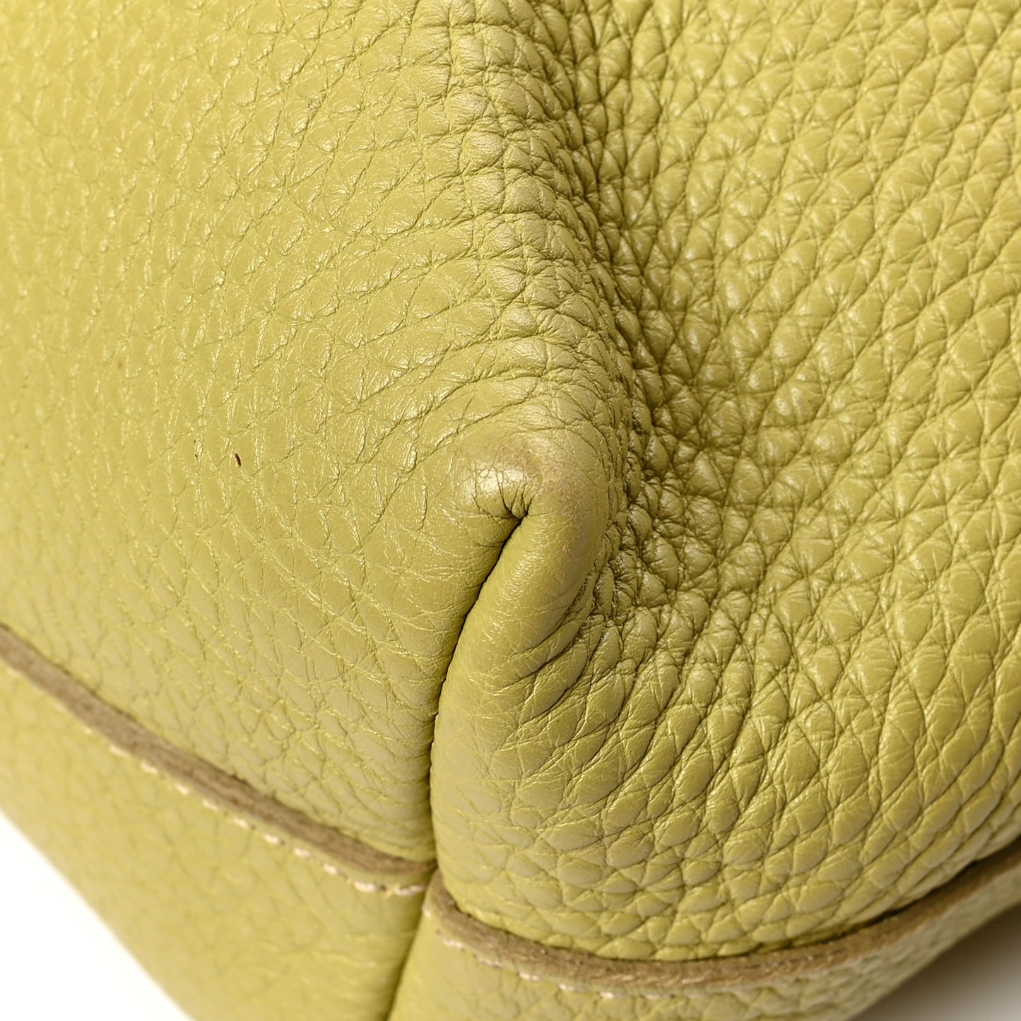 Vitello Daino Shopping Tote Cedro