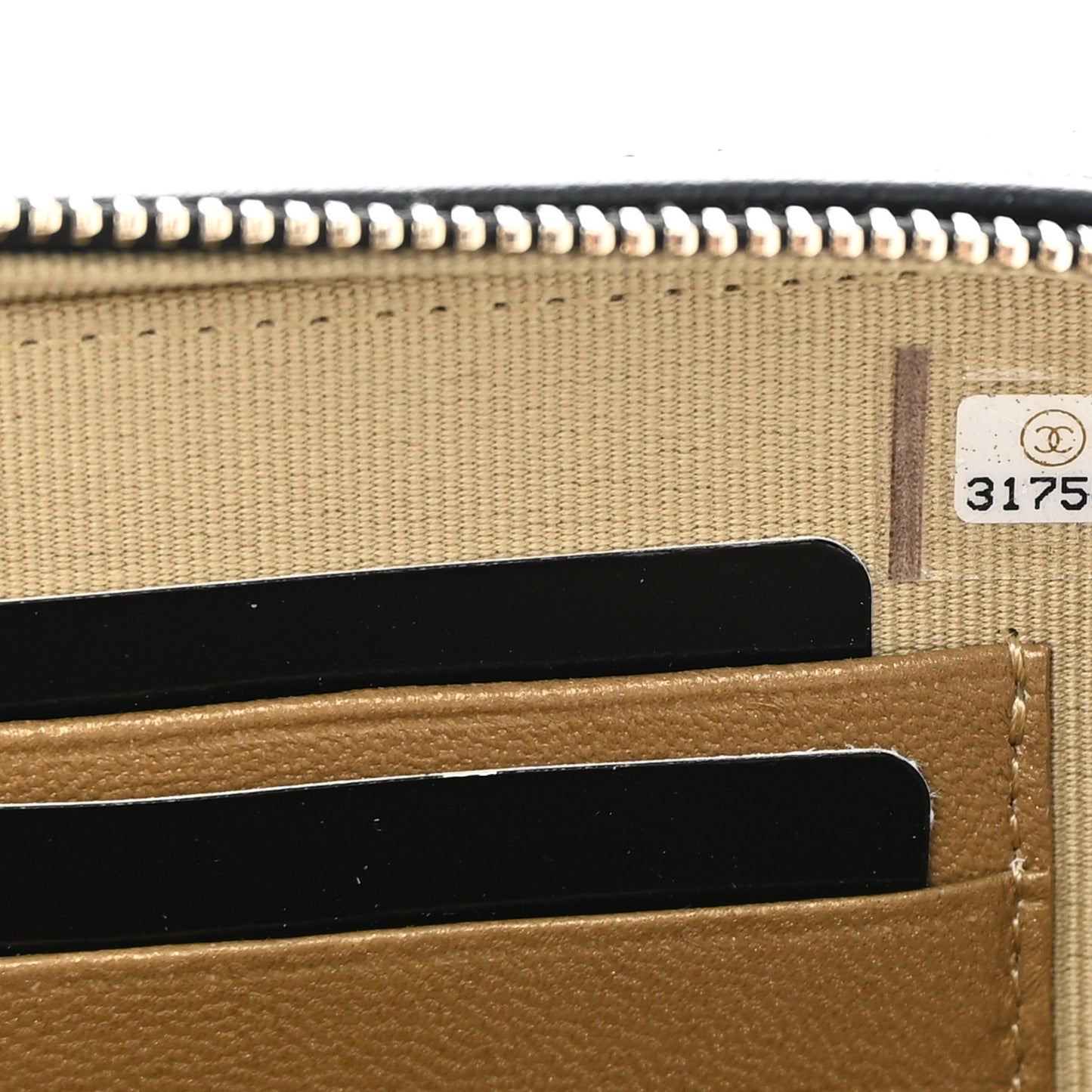Lambskin Quilted CC Pearl Crush Camera Case Black
