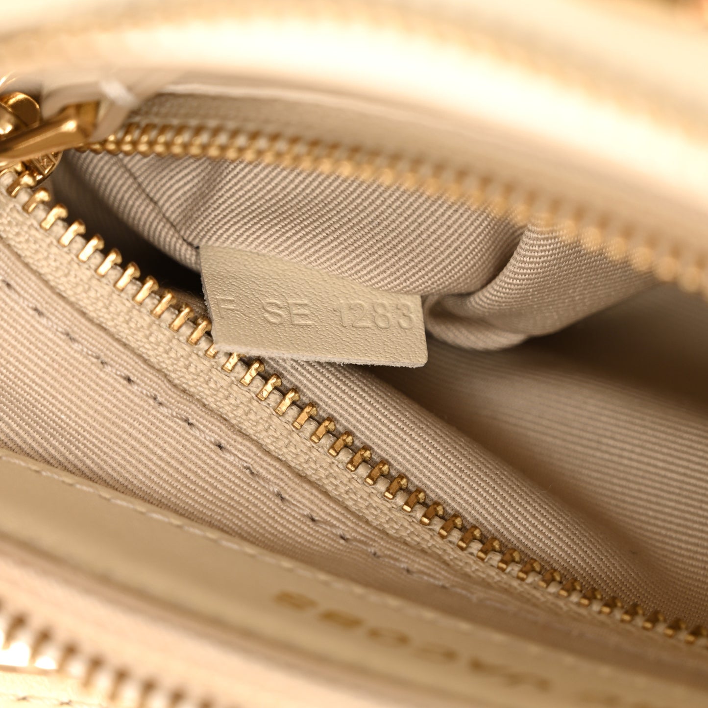 Calfskin The Curve Bag Cloud White