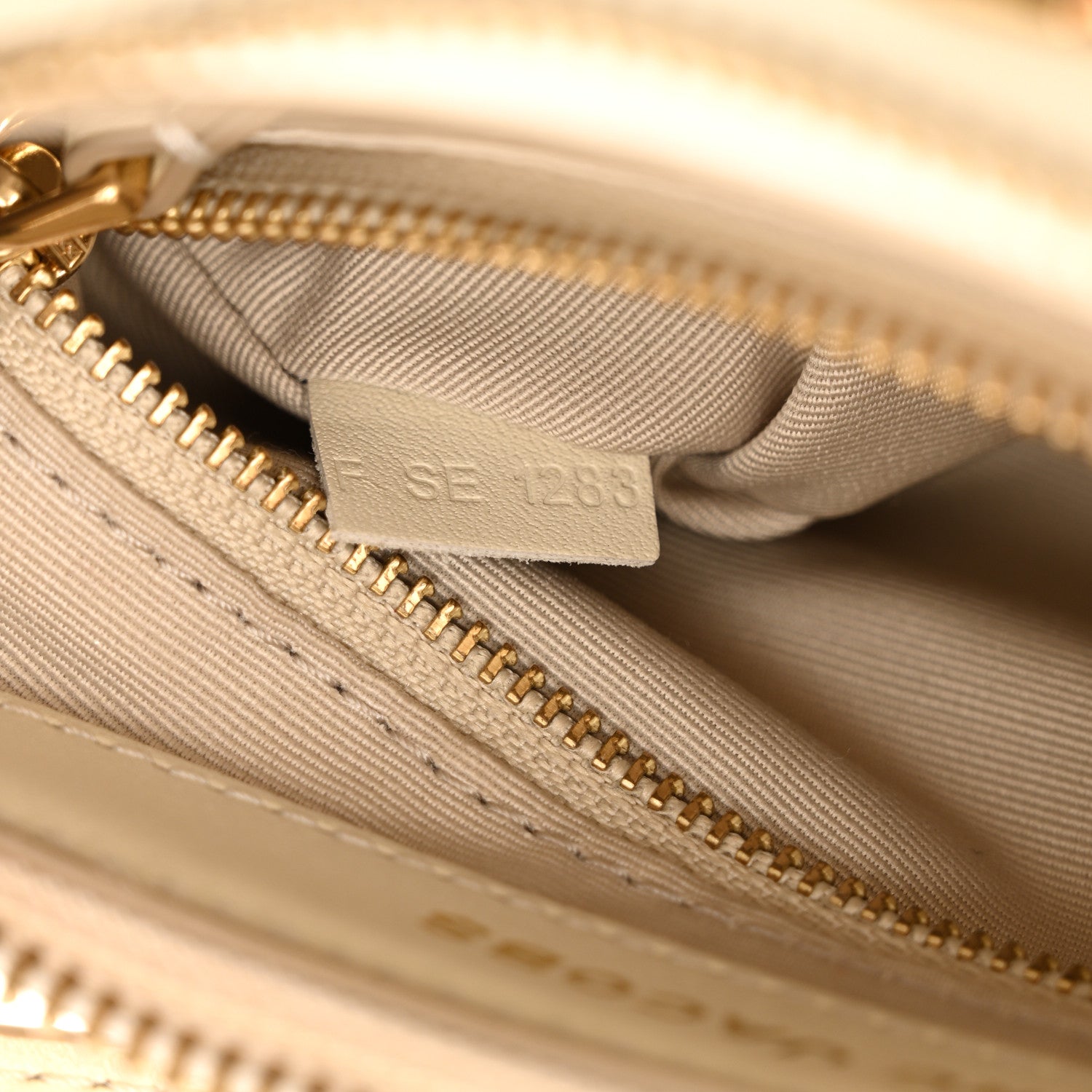 Marc Jacobs Calfskin The Curve Bag Cloud White 6 of 11