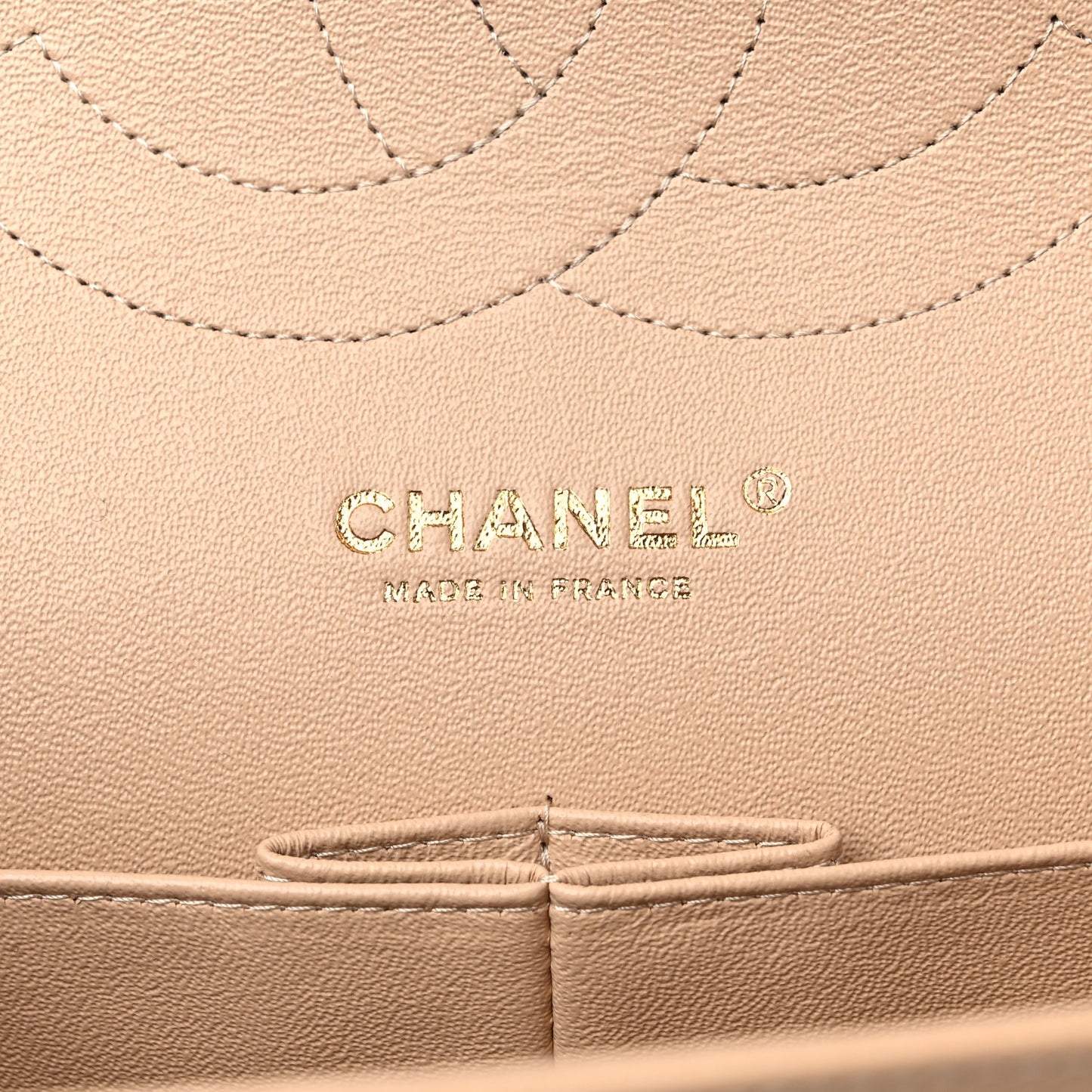 Caviar Quilted Jumbo Double Flap Beige Clair