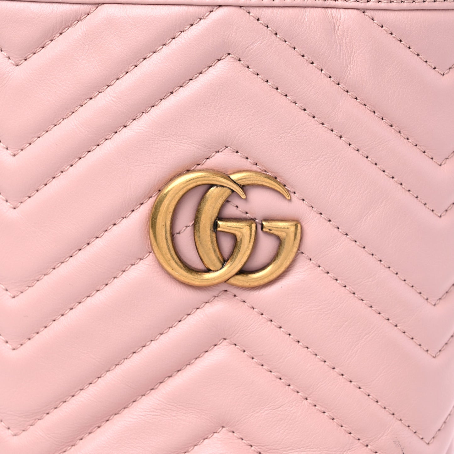 Calfskin Matelasse Mini GG Marmont 2.0 Bucket Bag Perfect Pink