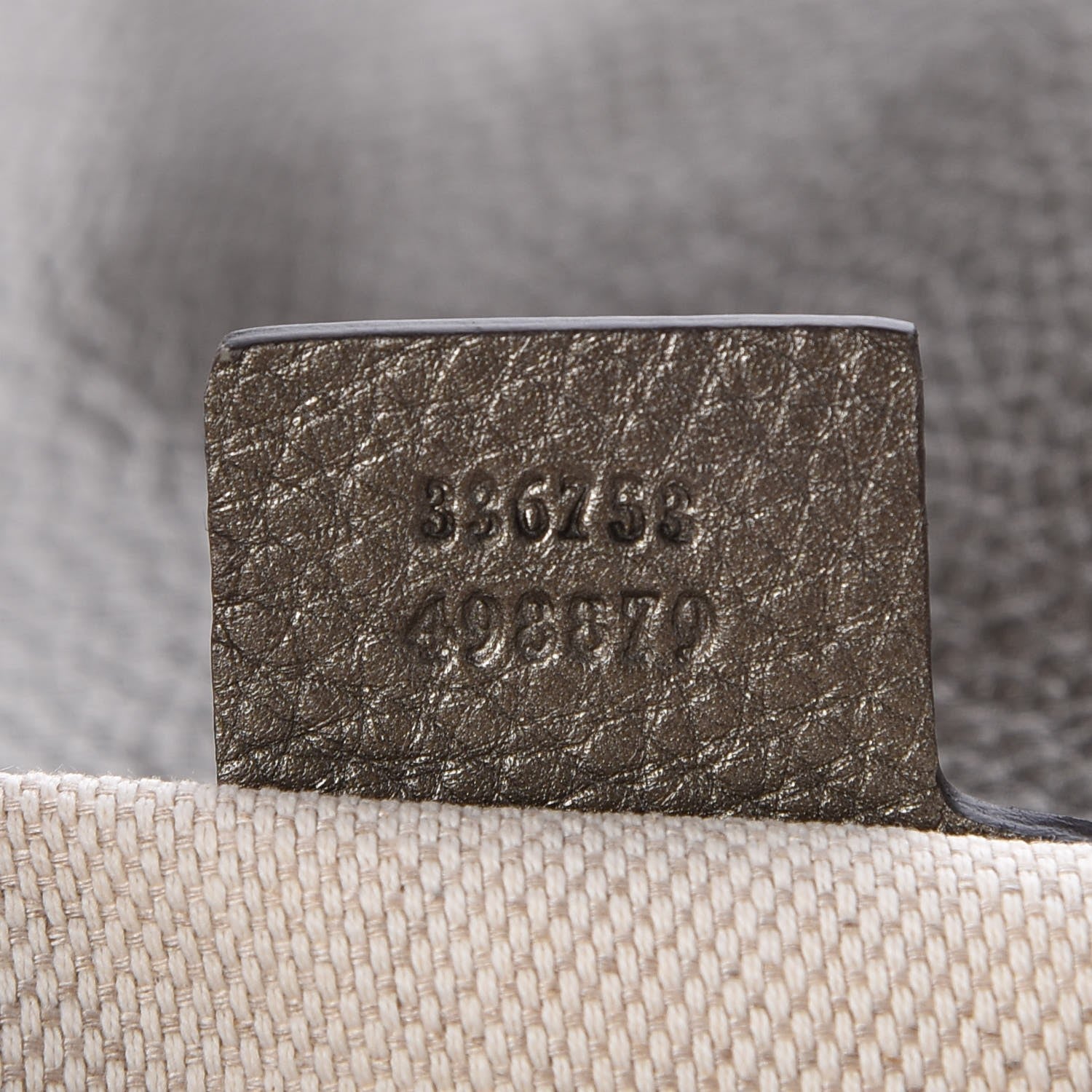 Gucci Metallic Pebbled Calfskin Medium Soho Clutch Sasso 7 of 7