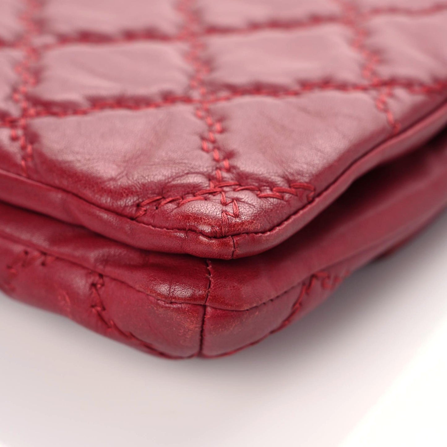 Calfskin Quilted Double Stitch Hamptons Clutch with Chain Red