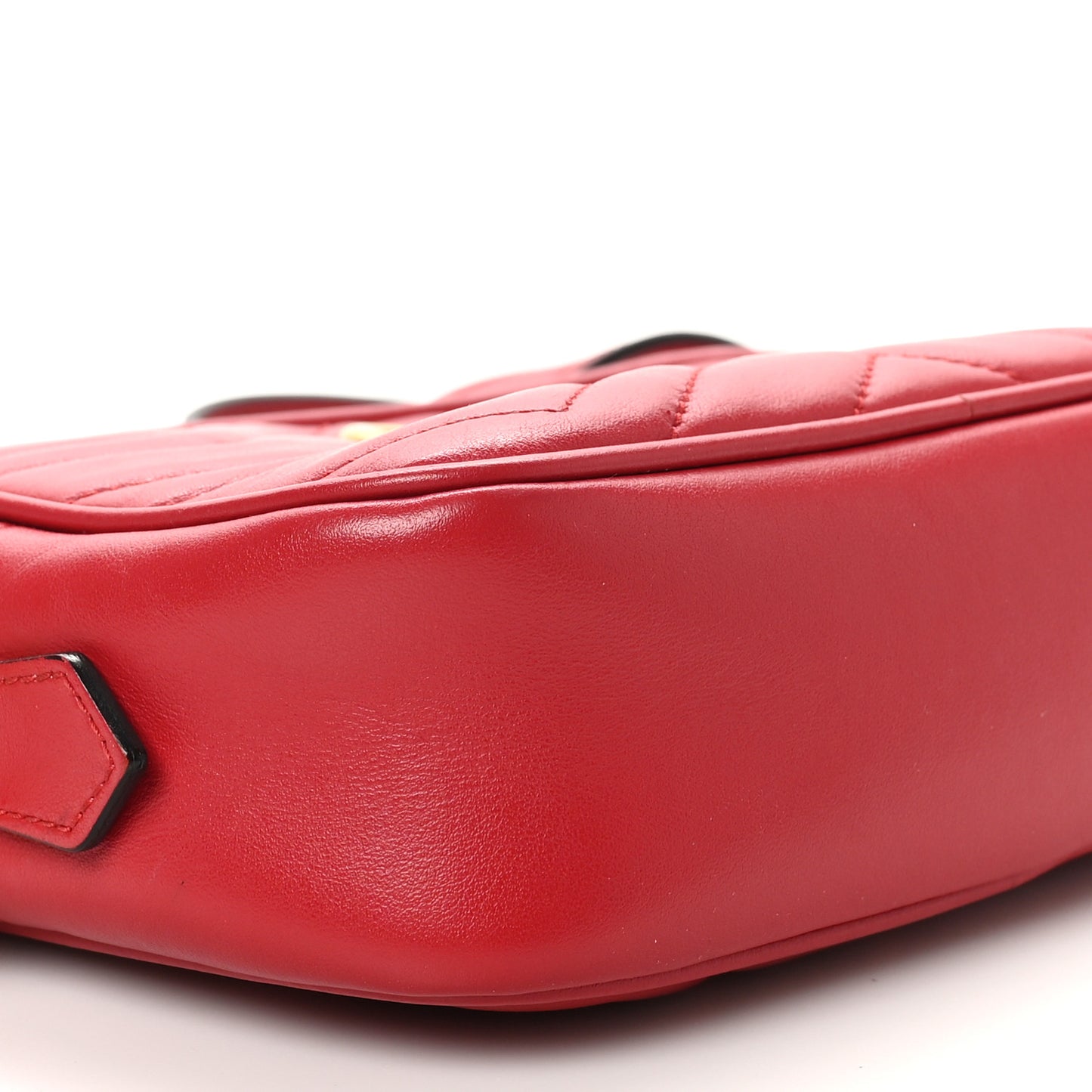 Calfskin Matelasse Mini GG Marmont Chain Shoulder Bag Hibiscus Red