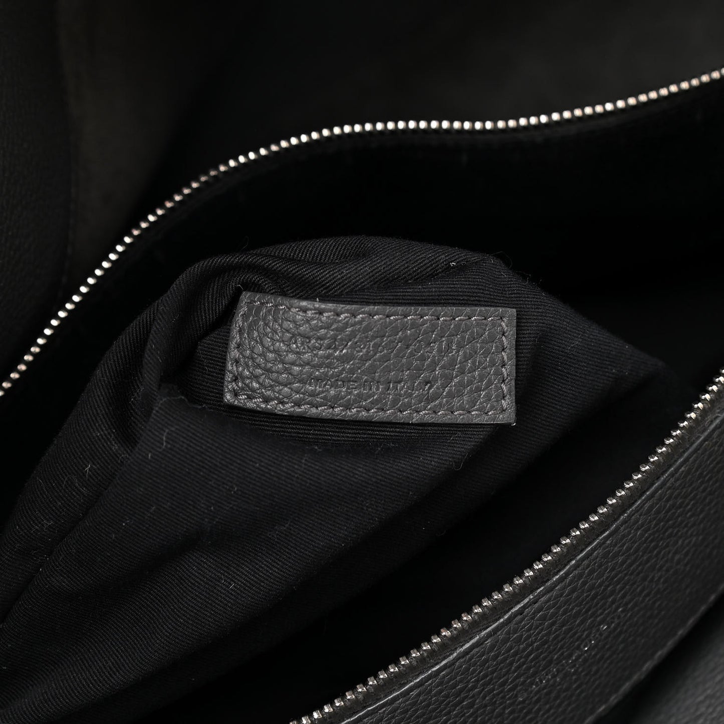 Grained Calfskin Large Souple Sac De Jour Grey