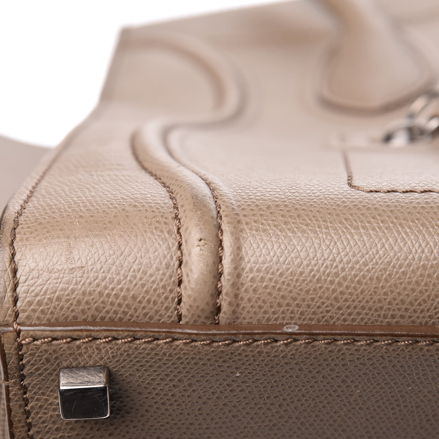 Grained Calfskin Medium Phantom Luggage Taupe