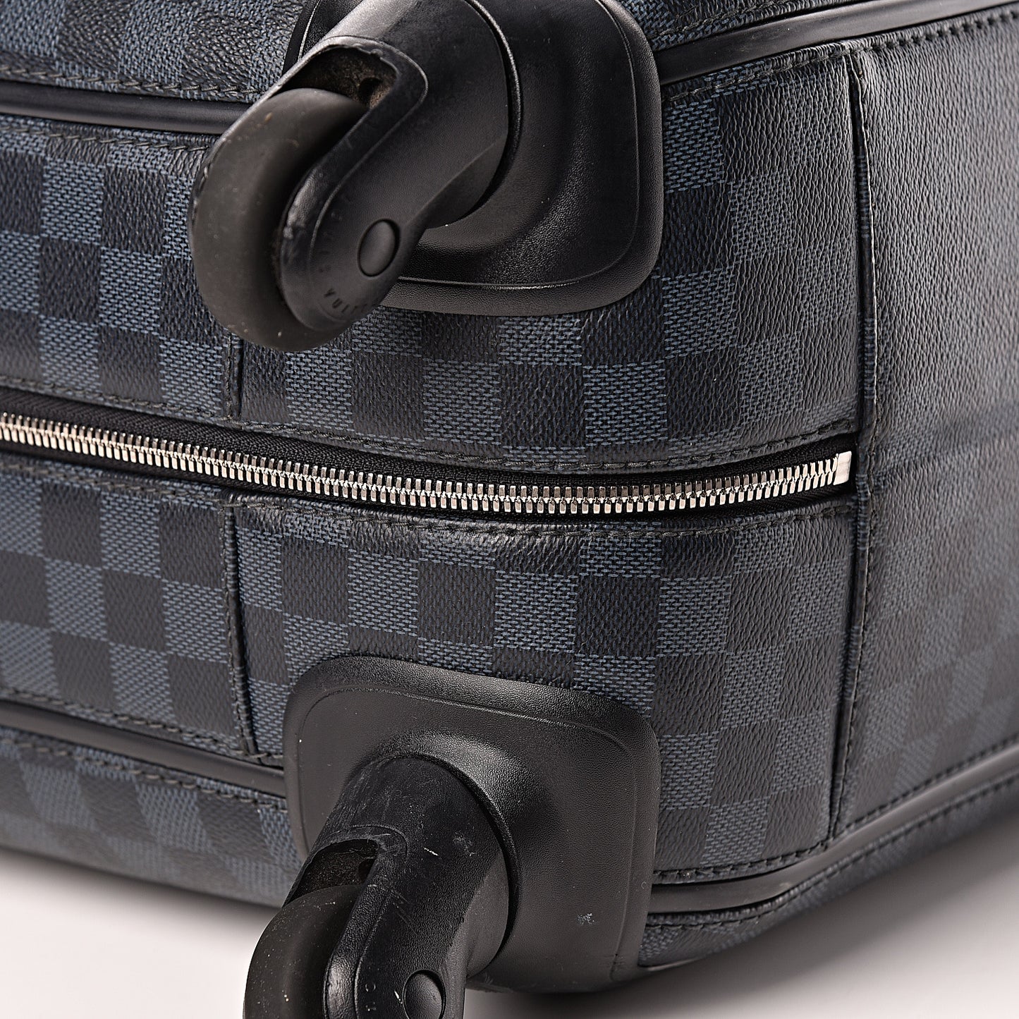 Damier Cobalt Zephyr 55