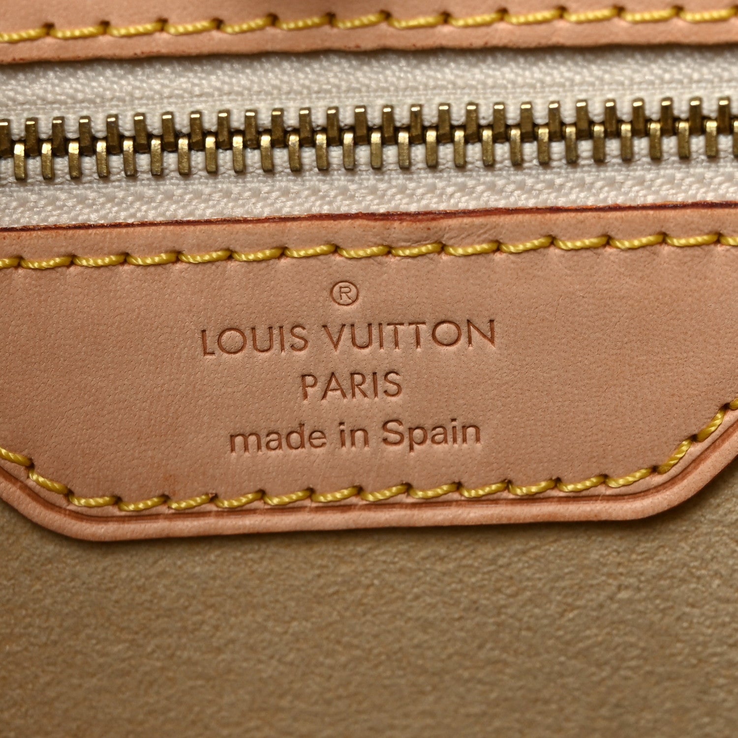 Louis Vuitton Damier Azur Hampstead MM 6 of 9