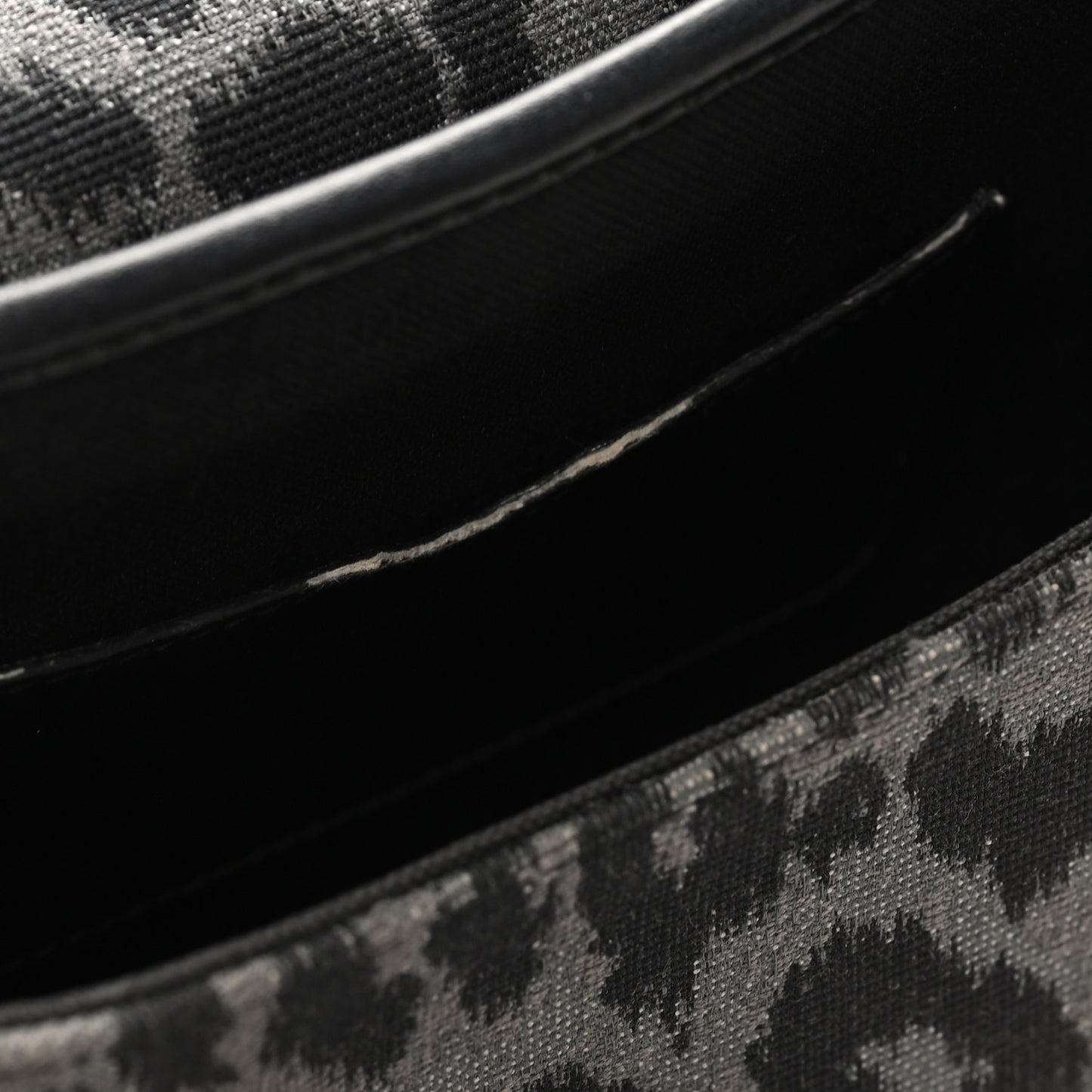 Canvas Mizza Embroidered Medium Bobby Flap Grey Black