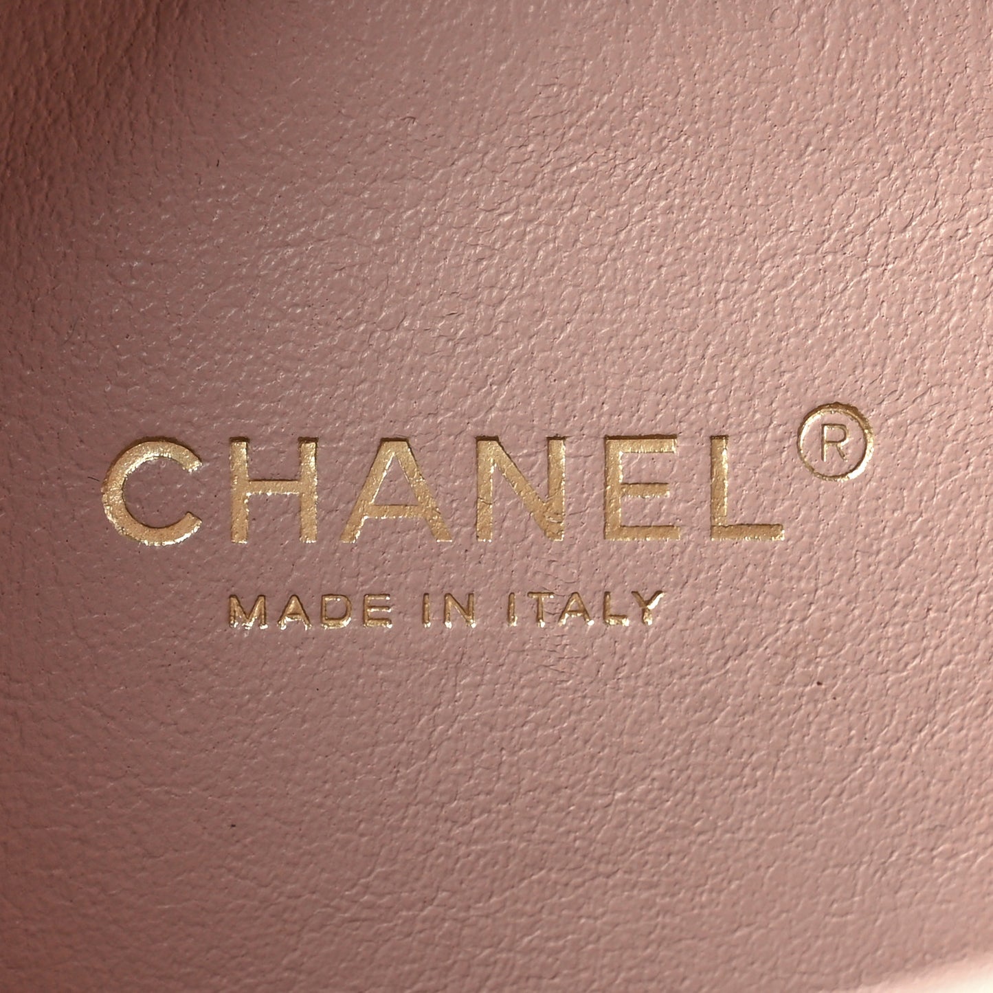 Caviar Quilted Small CC Filigree Vanity Case Black