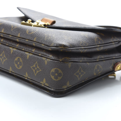 Louis Vuitton Monogram Pochette Metis 8 of 10