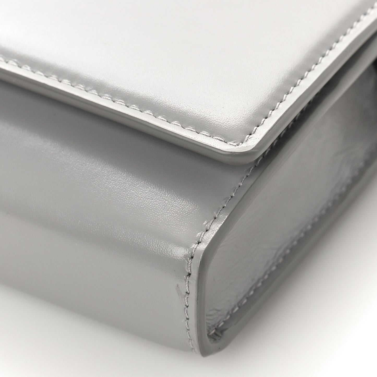 Calfskin 4G Wallet on Chain Cloud Grey