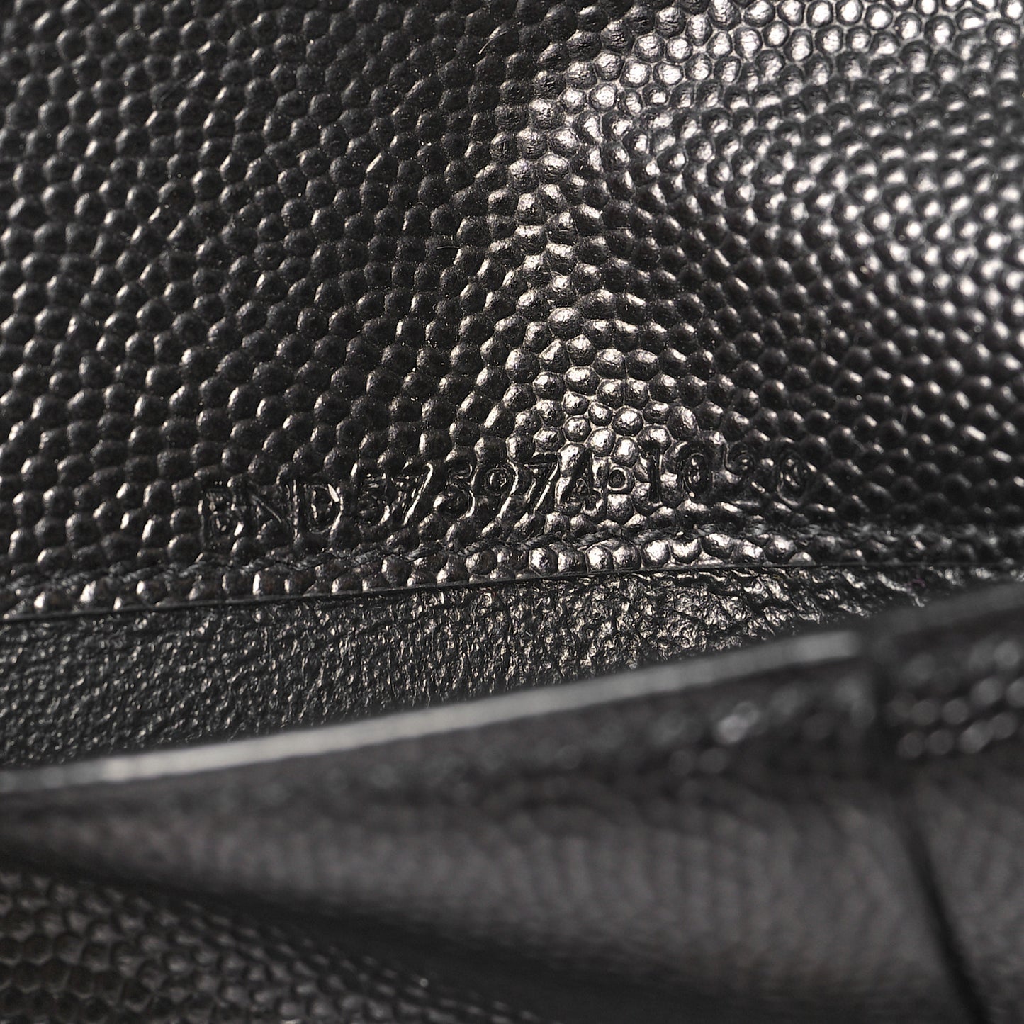 Grain De Poudre Matelasse Chevron Monogram Zipped Two-Part Wallet Black