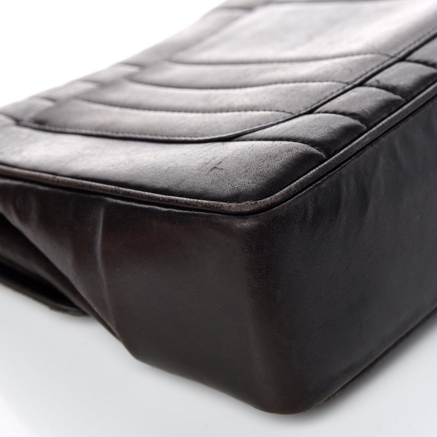 Lambskin Vertical Quilt Jumbo Single Flap Black