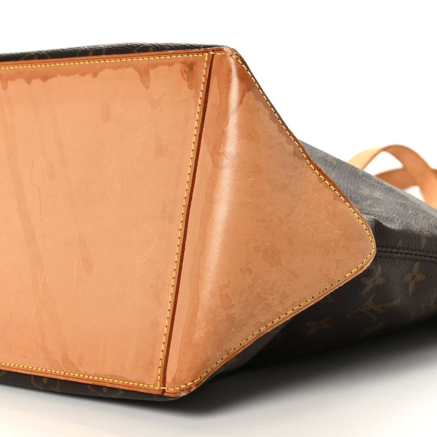 Louis Vuitton Monogram Cabas Mezzo 8 of 8