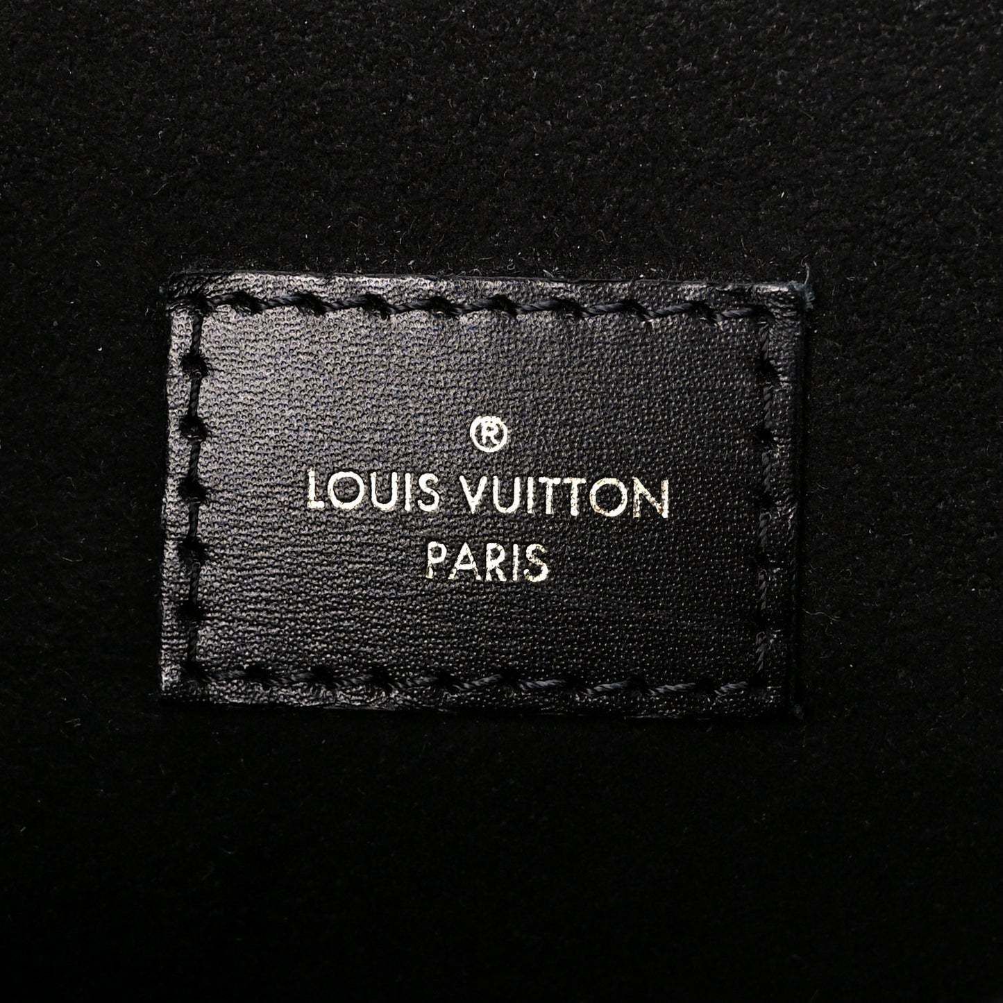 Reverse Monogram Pochette Metis