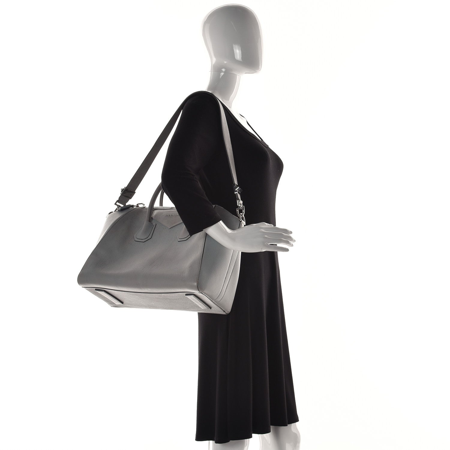 Givenchy Sugar Goatskin Medium Antigona Pearl Grey 3 of 19