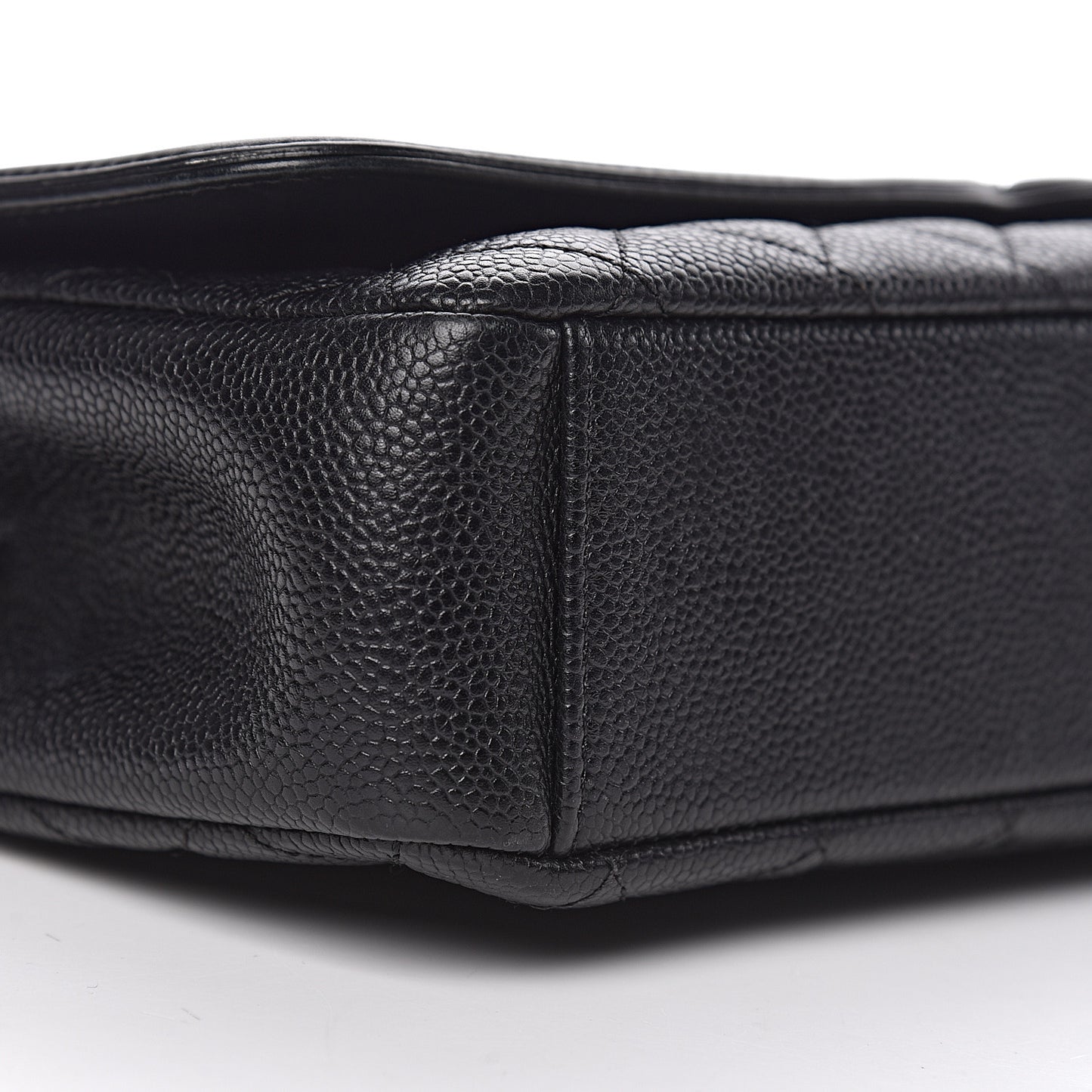 Caviar Quilted Medium CC Filigree Flap Black