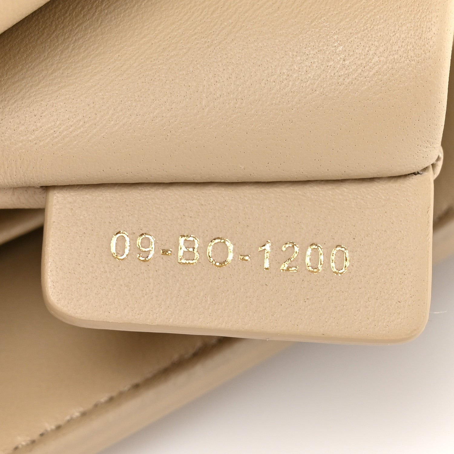 Christian Dior Smooth Calfskin 30 Montaigne Flap Bag Beige 7 of 12