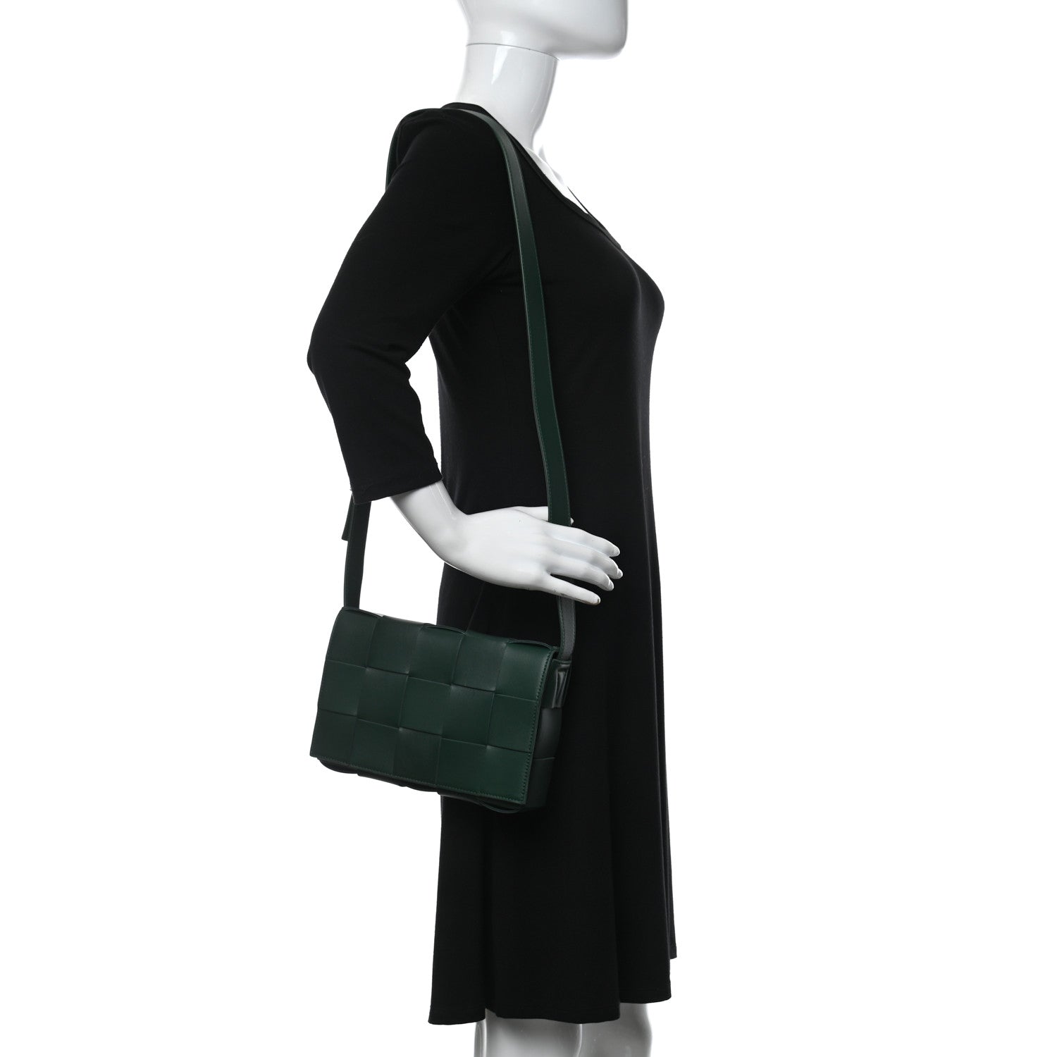 Bottega Veneta Grained Calfskin Maxi Intrecciato Cassette Crossbody Bag Raintree Green 2 of 14