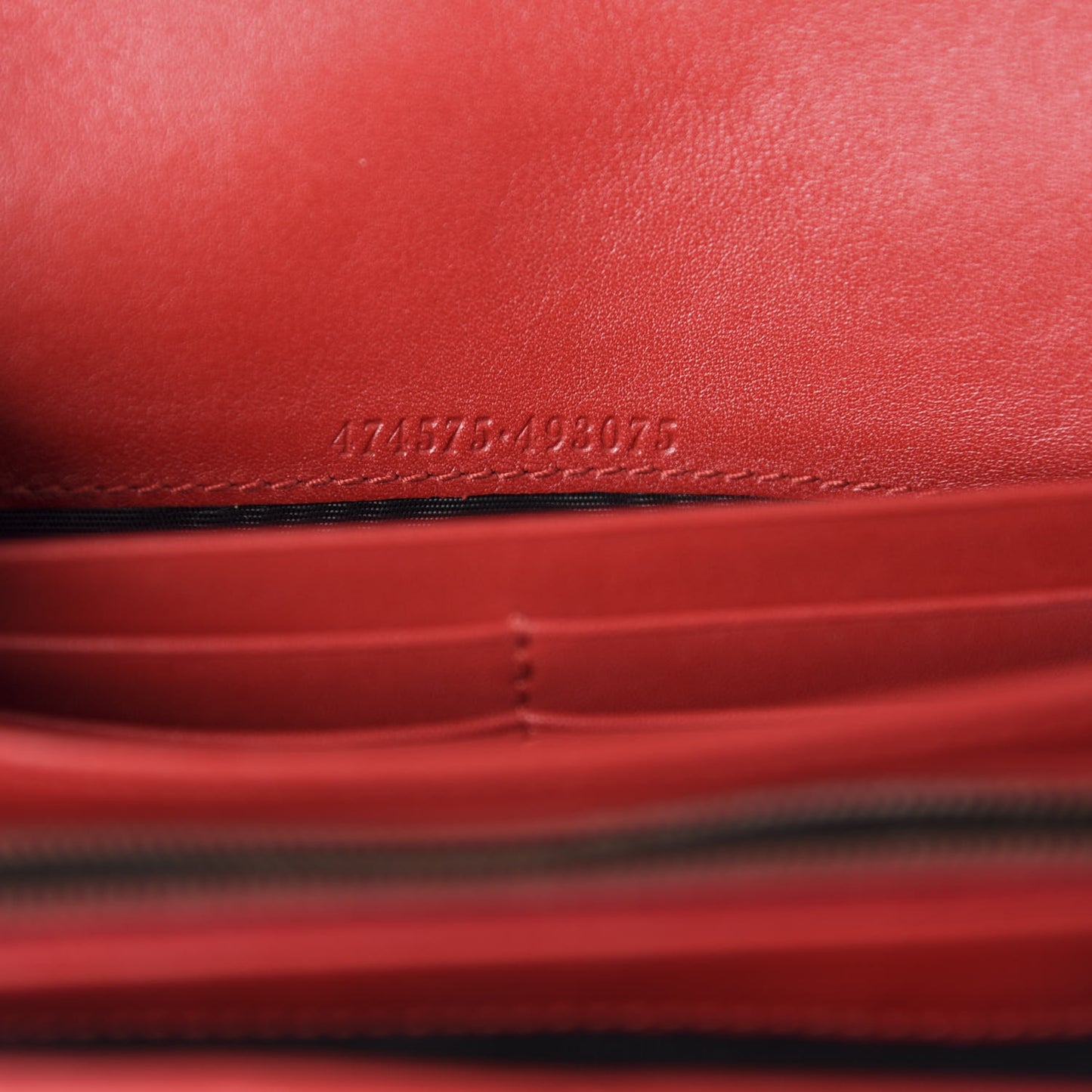 Calfskin Matelasse GG Marmont Chain Wallet Hibiscus Red