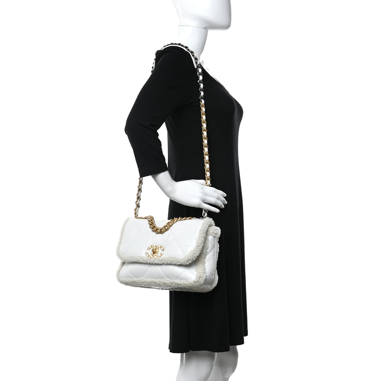 Crumpled Calfskin Shearling Sheepskin Medium Chanel 19 Flap White