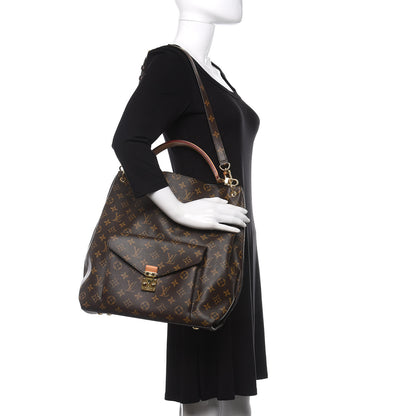 Louis Vuitton Monogram Metis 2 of 9
