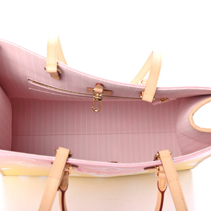 Louis Vuitton Monogram Giant By The Pool Hawaii Onthego GM Light Pink 4 of 4