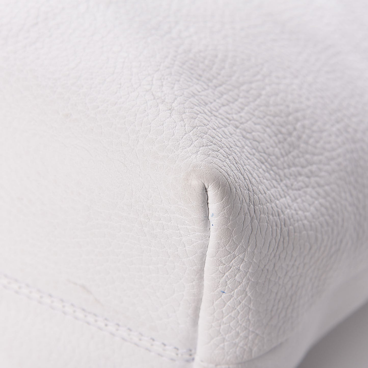 London Grainy Calfskin Medium Baynard Tote White