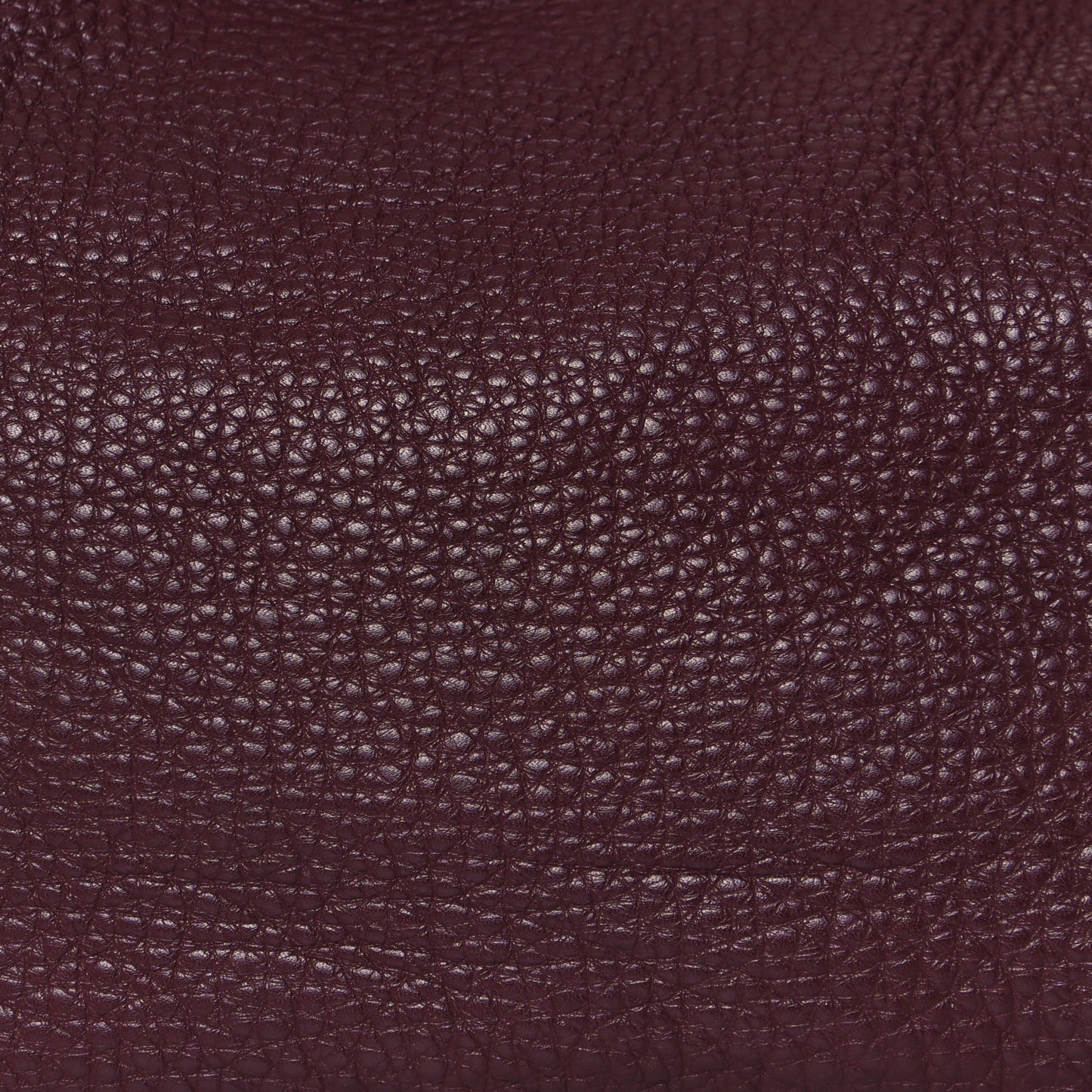 Pebbled Calfskin Medium Rockstud Tote Rubin