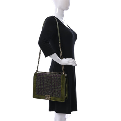 Chanel Velvet Tweed Large Boy Flap Green 2 of 12