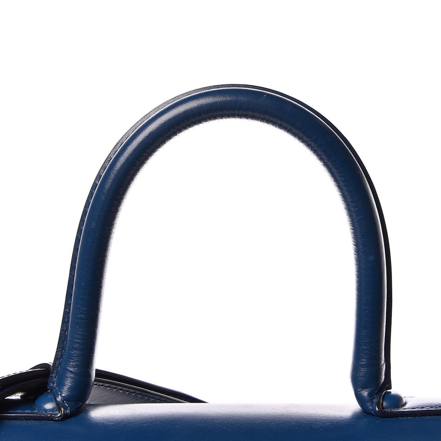Box Calfskin Brillant MM Satchel Blue De Prusse