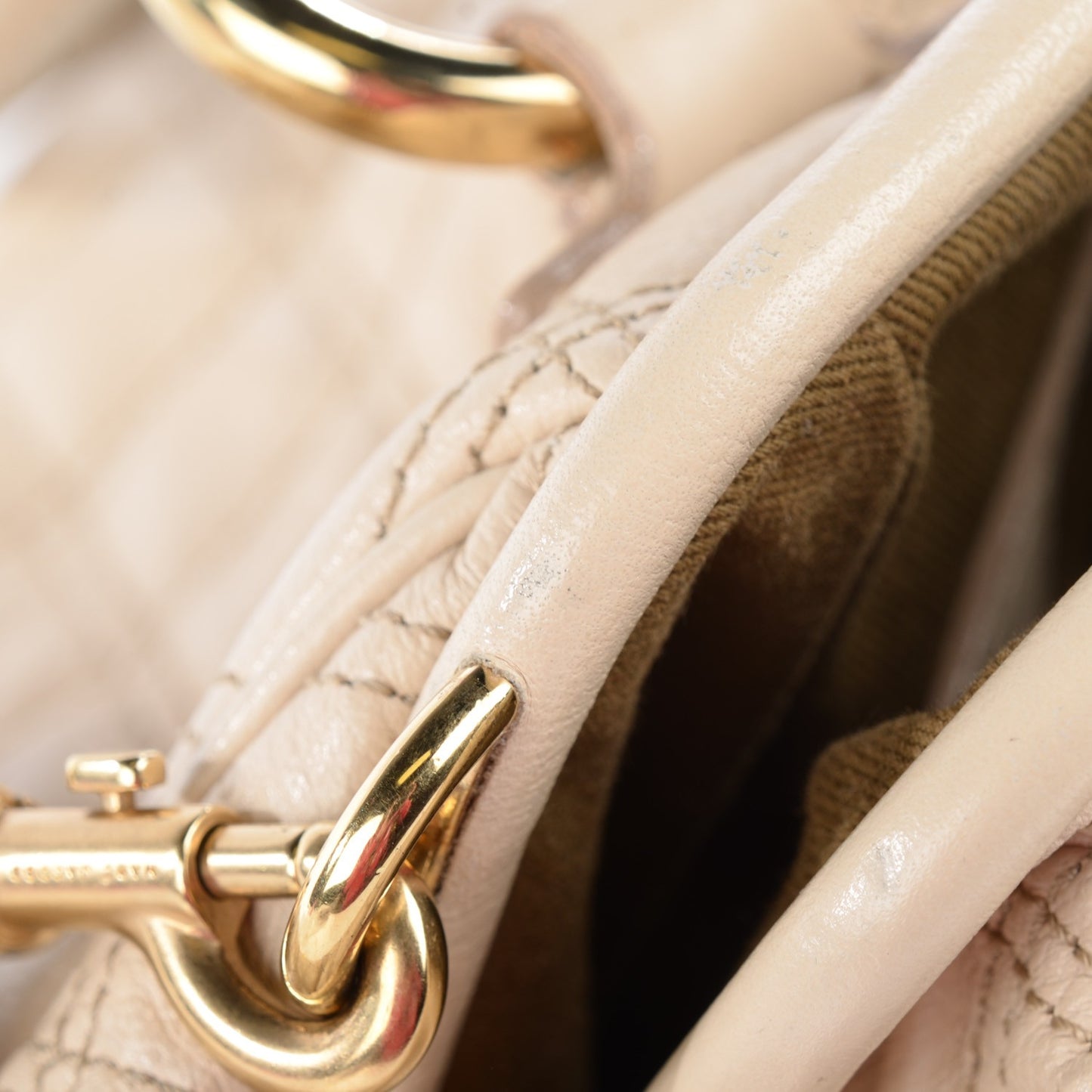Calfskin Quilted Stam Milk