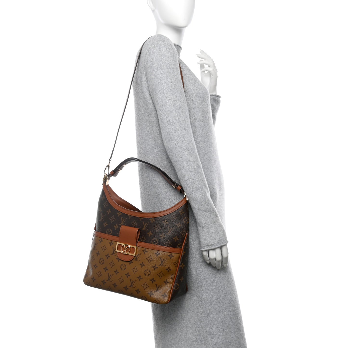 Reverse Monogram Dauphine Hobo MM