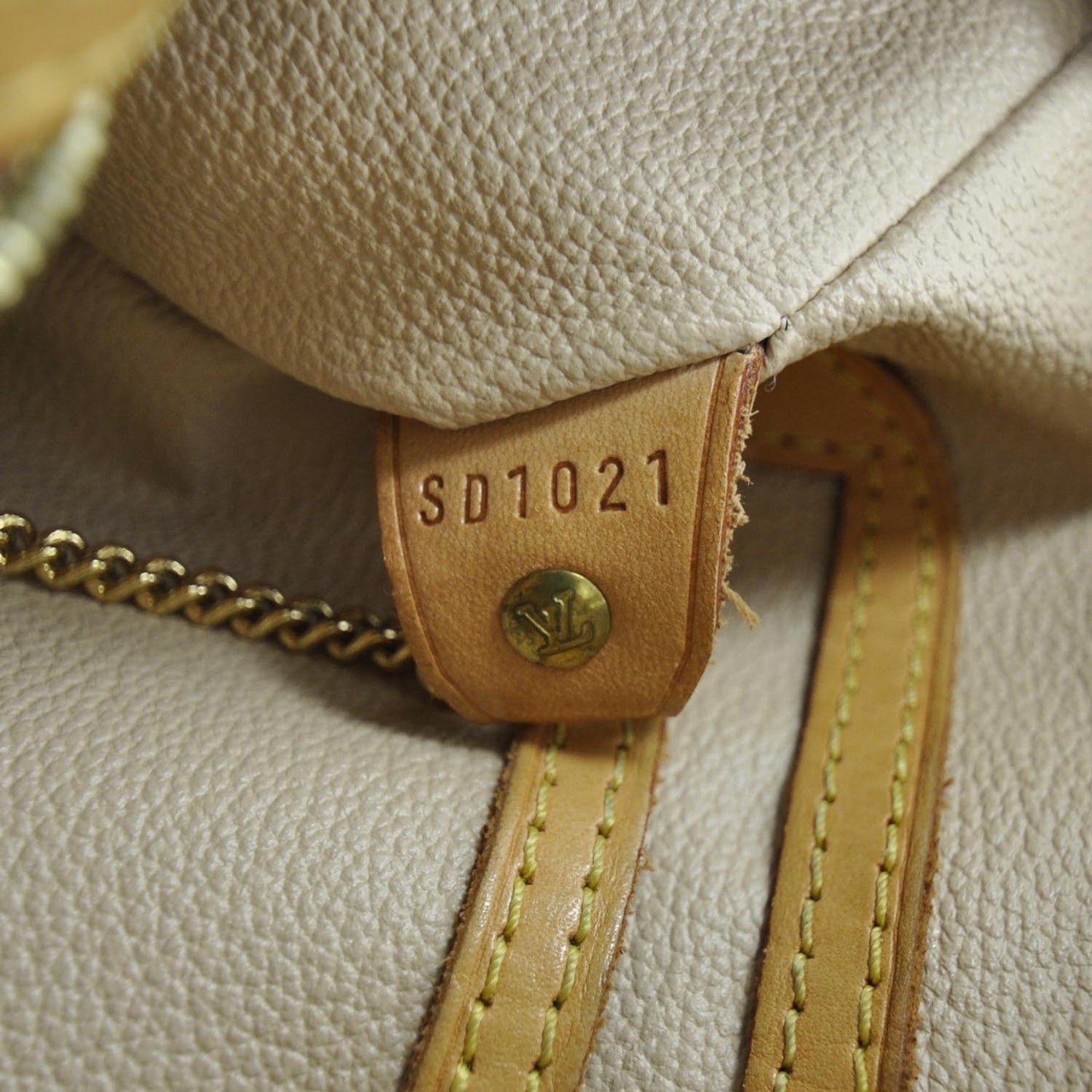 Monogram Petit Bucket 23