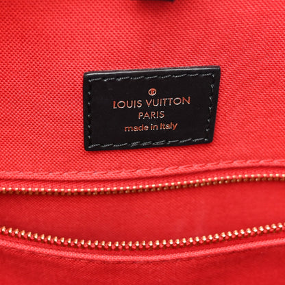 Louis Vuitton Reverse Monogram Giant Onthego MM 6 of 9