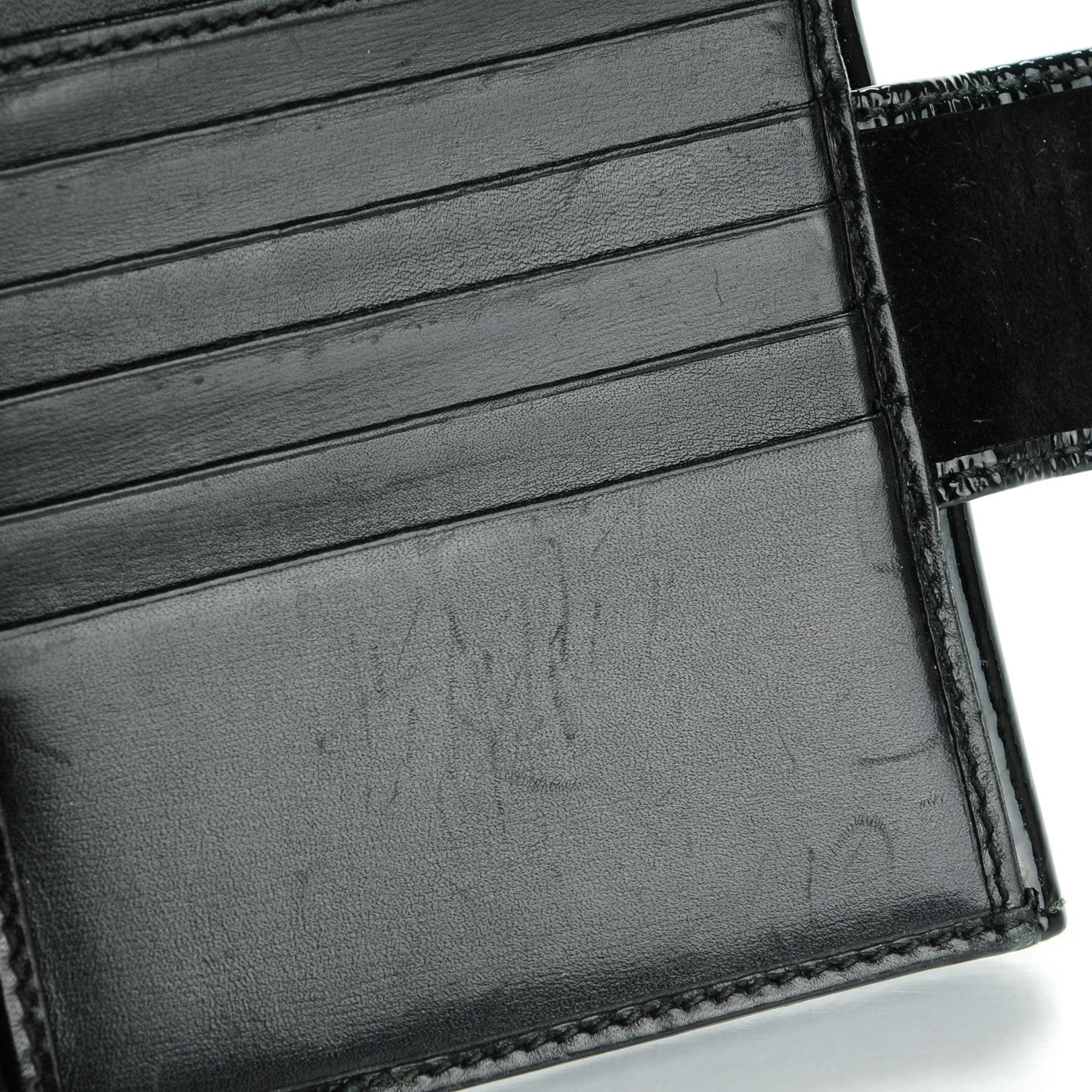 Gucci Patent Abbey Compact Wallet Black 8 of 8