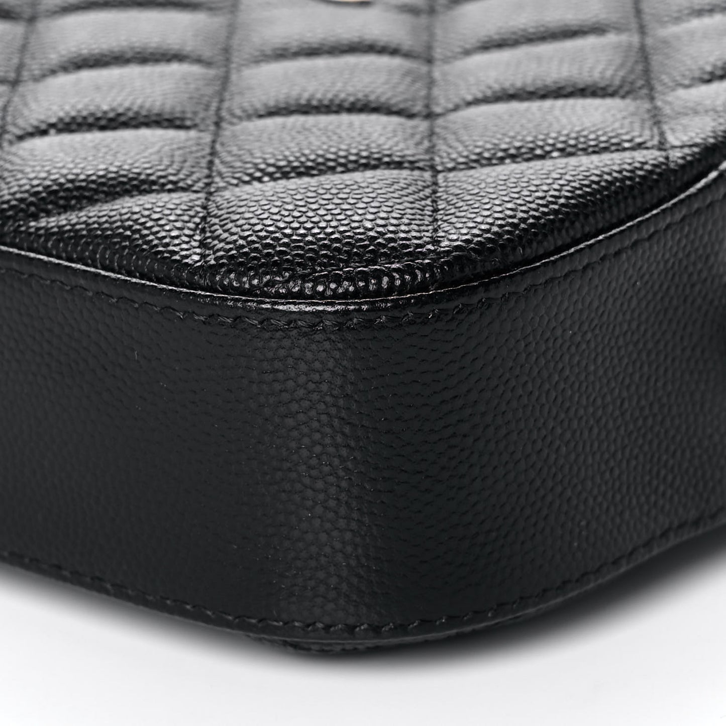 Caviar Quilted Vanity With Chain Black
