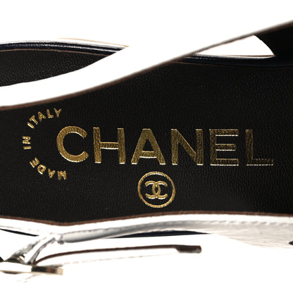 Chanel Calfskin Cap Toe CC Slingback Pumps 40 White Dark Navy 9 of 10
