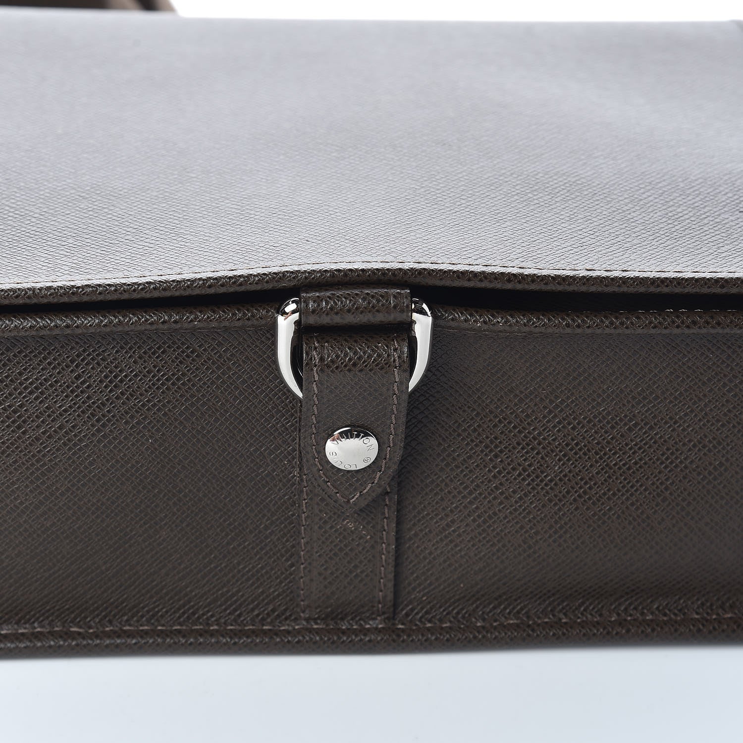 Louis Vuitton Taiga Andrei Messenger Bag Grizzli 11 of 12