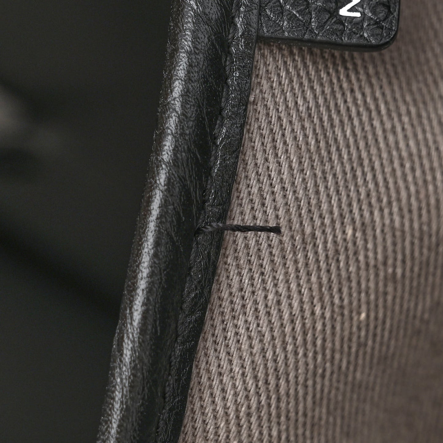 Grained Calfskin Large The Tote Bag Black