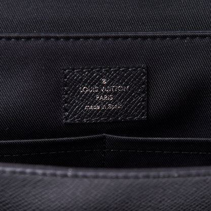 Louis Vuitton Taigarama Messengerama Black 6 of 9