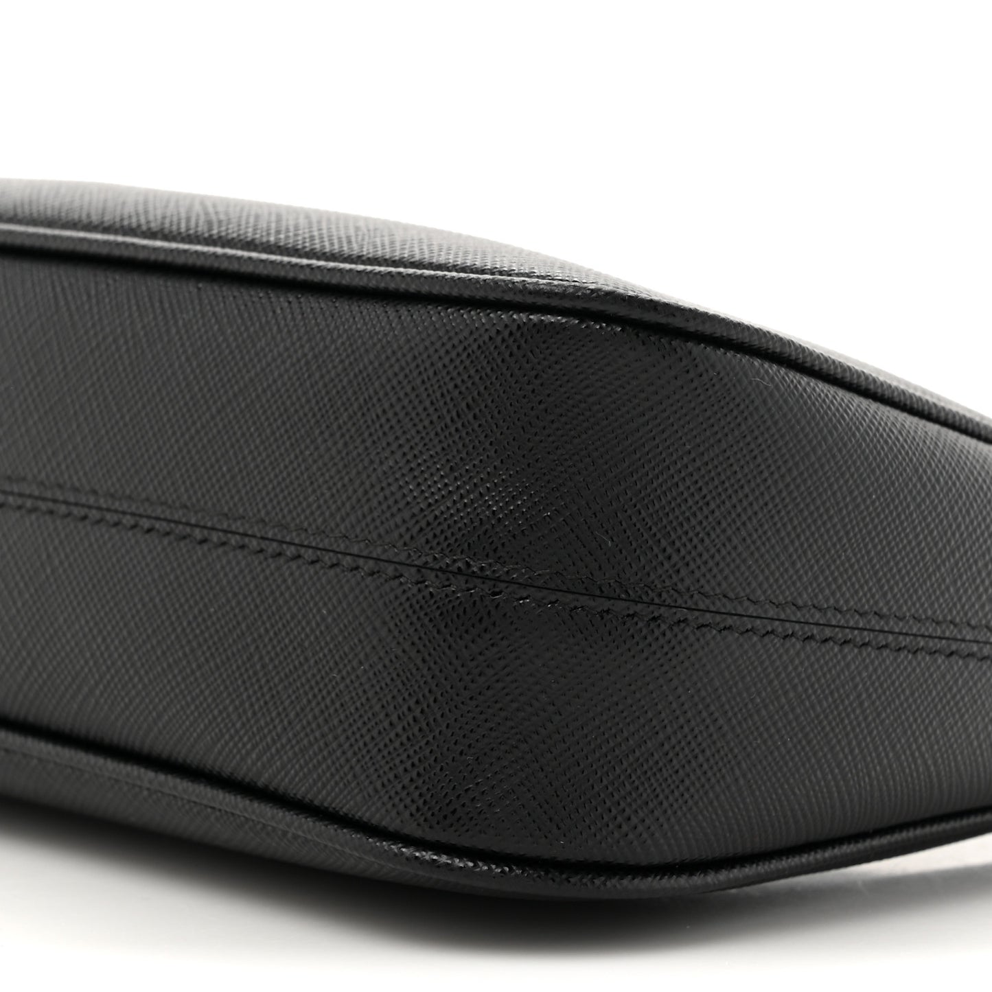 Saffiano Lux Re-Edition 2005 Shoulder Bag Black