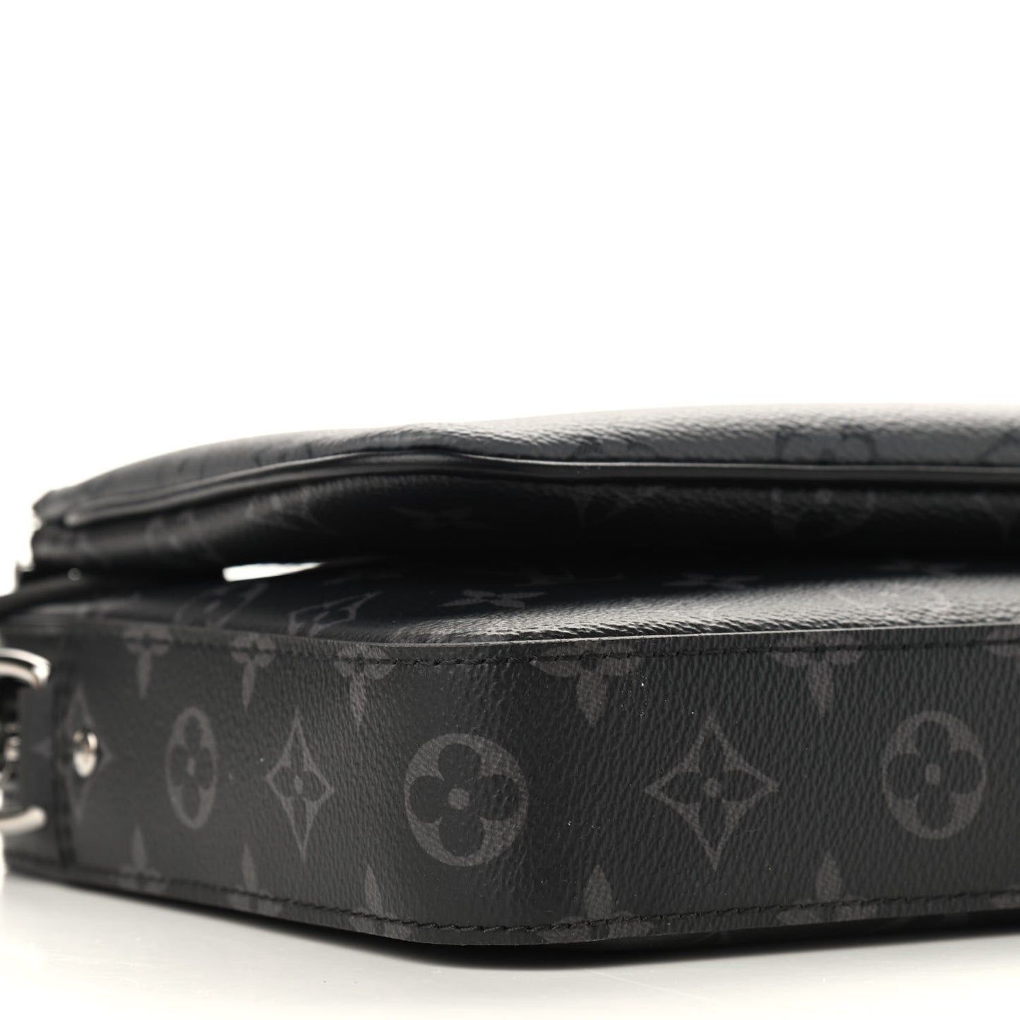 Reverse Monogram Eclipse Trio Messenger