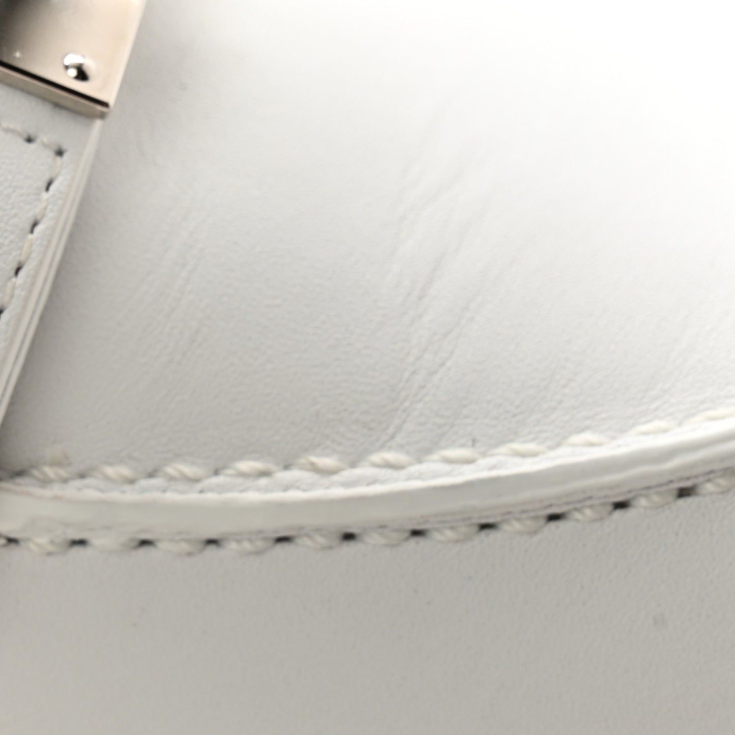 Calfskin Womens Icone Loafers 36 White