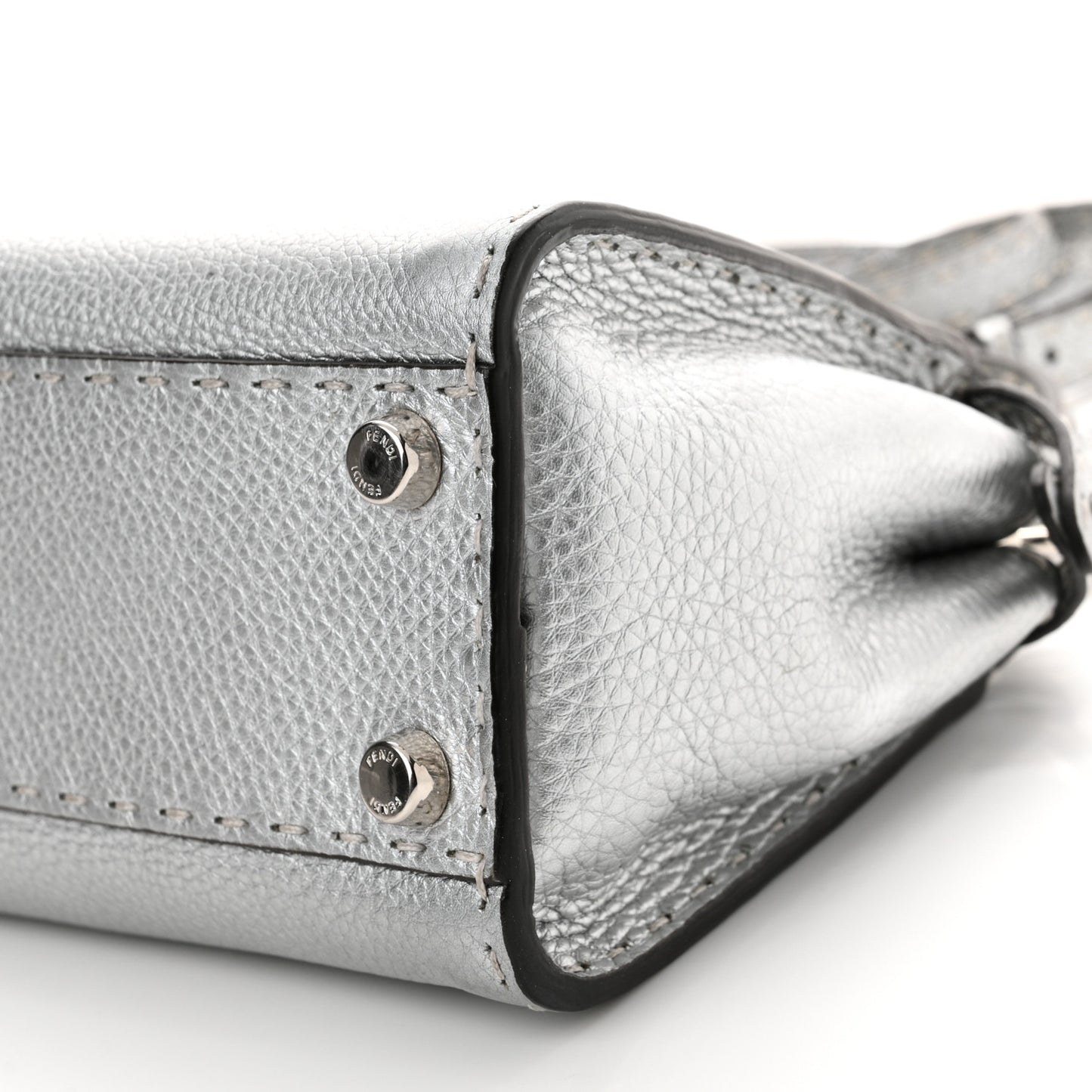 Cuoio Romano Lux Selleria Mini Peekaboo Iconic Satchel Argento