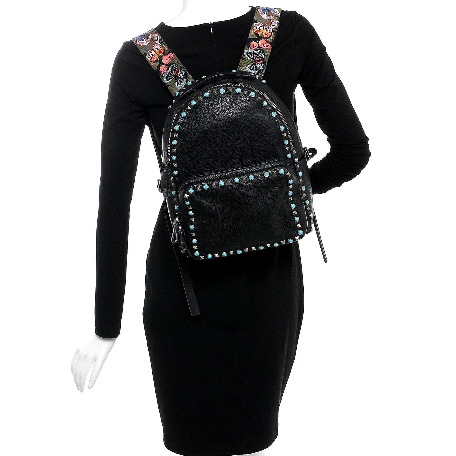 Valentino Garavani VALENTIN Pebbled Calfskin Medium Rockstud Rolling Backpack Black 2 of 7